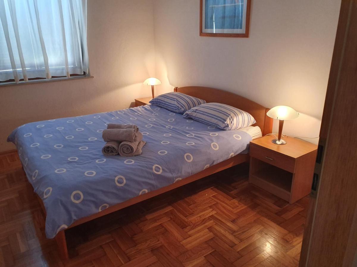 Apartment Irena Malinska Kültér fotó